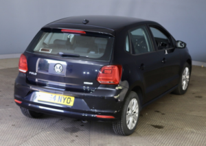 2014 Volkswagen Polo 1.0 Bluemotion Tech Se in Black — image 5