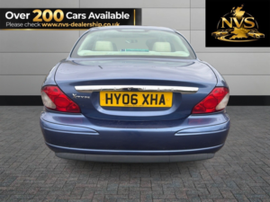 2006 Jaguar X-Type 2.0 D Classic in Blue — image 6