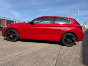 2014 BMW 1 Series 2.0 116d Sport 3 Door in Red — image 4