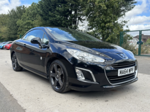 2014 Peugeot 308 Cc 1.6 Thp Roland Garros in Black — image 4