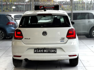 2016 Volkswagen Polo 1.2 Tsi Bluemotion Tech in White — image 3