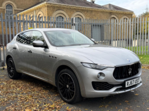 2018 Maserati Levante 3.0d V6 Zf 4WD Euro 6 (s/s) 5dr in Grey — image 4