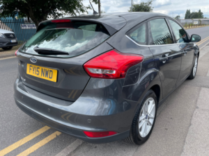 2015 Ford Focus 1.5 Tdci Zetec Hatchback 5dr Diesel Manual Euro 6 (s/s) (120 Ps) in Grey — image 6