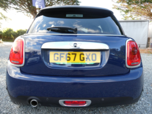 2017 MINI Hatch 1.5 Cooper Seven Hatchback 3dr Petrol Manual Euro 6 (s/s) (136 Ps) in Blue — image 4