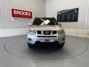 2010 Nissan X-Trail 2.0 Dci Tekna Auto 4WD Euro 5 5dr in Silver — image 3