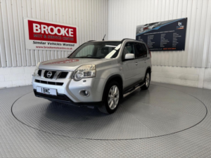 2010 Nissan X-Trail 2.0 Dci Tekna Auto 4WD Euro 5 5dr in Silver — image 5