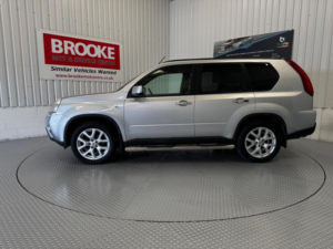 2010 Nissan X-Trail 2.0 Dci Tekna Auto 4WD Euro 5 5dr in Silver — image 6