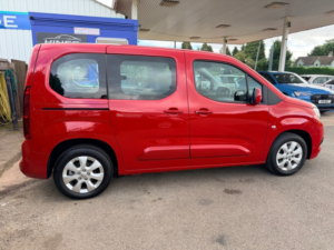 2019 Vauxhall Combo Life 1.2 Turbo Gpf Energy MPV 5dr Petrol Manual Euro 6 (s/s) (7 Seat) (110 Ps) in Red — image 2
