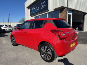 2018 Suzuki Swift 1.0 Boosterjet Shvs Sz5 in Red — image 4