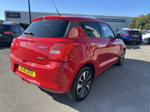 2018 Suzuki Swift 1.0 Boosterjet Shvs Sz5 in Red — image 6