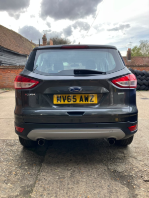 2015 Ford Kuga 1.5 T Ecoboost Zetec in Grey — image 4