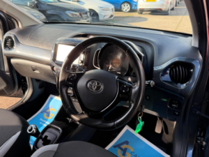 2018 Toyota Aygo 1.0 Vvt-I X-Press X-Shift Euro 6 5dr in Grey — image 2