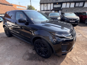 2016 Land Rover Range Rover Evoque Td4 Hse Dynamic Lux in Black — image 5