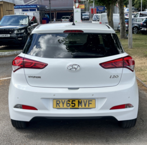 2016 Hyundai I20 I20 1.4 Premium Automatic in White — image 6