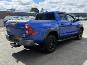 2023 Toyota Hilux 2.8 D-4d Invincible X in Blue — image 3