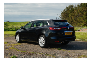2017 Renault Megane 1.5 Dynamique Nav Dci 110 in Black — image 2