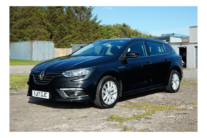 2017 Renault Megane 1.5 Dynamique Nav Dci 110 in Black — image 4