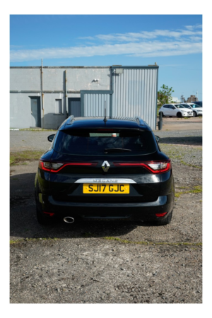 2017 Renault Megane 1.5 Dynamique Nav Dci 110 in Black — image 6