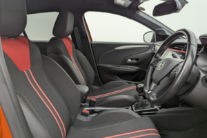 2023 Renault Captur 1.6 E-Tech E-Tech Engineered SUV 5dr Petrol Hybrid Auto Euro 6 (s/s) (145 Ps) in Grey — image 3
