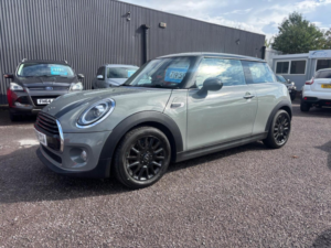 2018 MINI Hatch 1.5 Cooper Euro 6 (s/s) 3dr in Grey — image 5