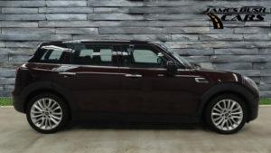 2017 MINI Clubman 2.0 Clubman Cooper D in Red — image 6