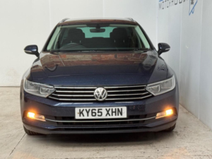 2015 Volkswagen Passat 2.0 Tdi Bluemotion Tech Se Business Euro 6 (s/s) 5dr in Blue — image 2