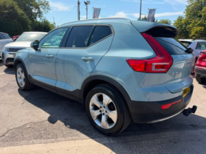 2018 Volvo Xc40 2.0 D3 Momentum Pro SUV 5dr Diesel Manual Euro 6 (s/s) (150 Ps) in Blue — image 3