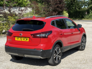 2020 Nissan Qashqai 1.3 Dig-T N-Connecta in Red — image 2