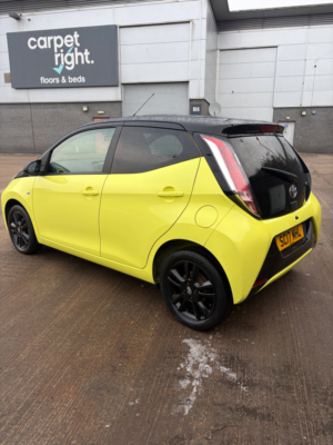 2017 Toyota Aygo 1.0 Vvt-I X-Cite 3 Yellow Bi-Tone Hatchback 5dr Petrol Manual Euro 6 (68 Ps) in Yellow — image 3