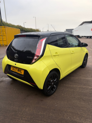 2017 Toyota Aygo 1.0 Vvt-I X-Cite 3 Yellow Bi-Tone Hatchback 5dr Petrol Manual Euro 6 (68 Ps) in Yellow — image 5