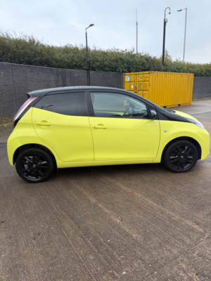 2017 Toyota Aygo 1.0 Vvt-I X-Cite 3 Yellow Bi-Tone Hatchback 5dr Petrol Manual Euro 6 (68 Ps) in Yellow — image 6
