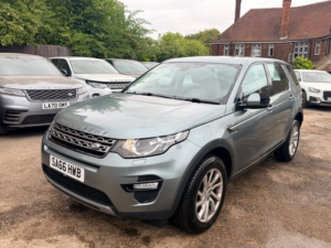 2016 Land Rover Discovery Sport Td4 Se Tech in Grey — image 2