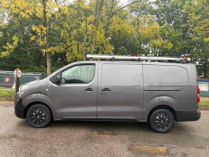 2022 Peugeot Expert 2.0 Bluehdi 1400 Professional Premium Long Panel Van Lwb Euro 6 (s/s) 6dr in Grey — image 4