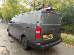 2022 Peugeot Expert 2.0 Bluehdi 1400 Professional Premium Long Panel Van Lwb Euro 6 (s/s) 6dr in Grey — image 5