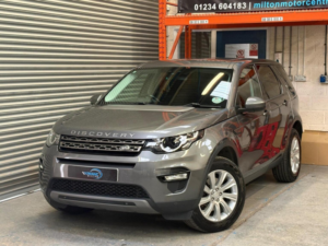 2016 Land Rover Discovery Sport 2.0 Td4 Se Tech Auto 4WD Euro 6 (s/s) 5dr in Grey — image 4