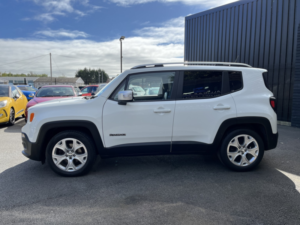 2016 Jeep Renegade 1.6 Renegade 1.6 Multijet Ii 120hp Limited in White — image 6