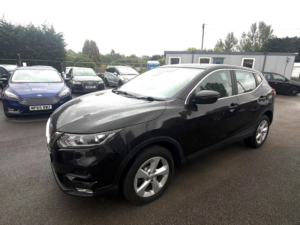 2019 Nissan Qashqai 1.3 Dig-T Acenta Premium Euro 6 (s/s) 5dr in Black — image 6