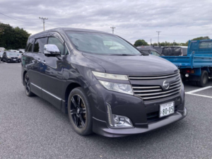 2013 Nissan Elgrand 3.5 V6 Highway Star Premium 4WD 5dr 7 Seats in Grey — image 2