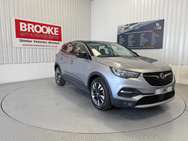 2019 Vauxhall Grandland X 1.2 Turbo Sport Nav Euro 6 (s/s) 5dr in Grey — image 1