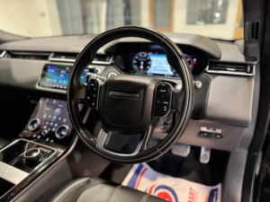 2018 Land Rover Range Rover Velar 2.0 D180 R-Dynamic Se Auto 4WD Euro 6 (s/s) 5dr in Black — image 2