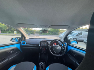 2015 Toyota Aygo 1.0 Vvt-I X-Cite X-Shift Euro 6 5dr in Blue — image 2
