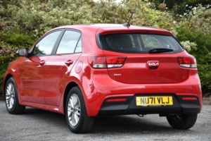 2021 Kia Rio 1.2 2 Hatchback 5dr Petrol Manual Euro 6 (s/s) (83 Bhp) in Red — image 3