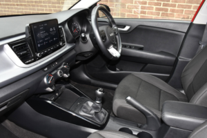 2021 Kia Rio 1.2 2 Hatchback 5dr Petrol Manual Euro 6 (s/s) (83 Bhp) in Red — image 4
