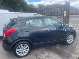 2015 Vauxhall Mokka 1.6i Tech Line SUV 5dr Petrol Manual 2WD Euro 6 (s/s) (115 Ps) in Black — image 3