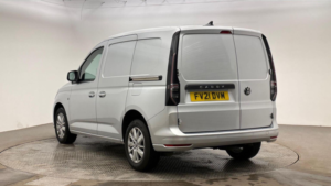 2021 Volkswagen Caddy 2.0 Tdi C20 Commerce Pro DSG Swb Euro 6 (s/s) 5dr in Silver — image 2