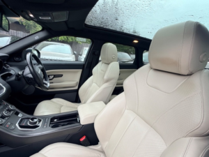 2019 Land Rover Range Rover Evoque Td4 Hse Dynamic in Blue — image 4