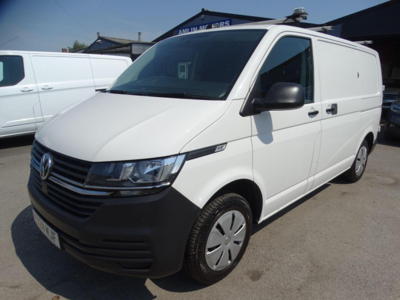 2024 Volkswagen Transporter 2.0 Tdi T30 Startline Fwd Swb Euro 6 (s/s) 5dr in White — image 1