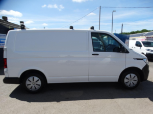 2024 Volkswagen Transporter 2.0 Tdi T30 Startline Fwd Swb Euro 6 (s/s) 5dr in White — image 4