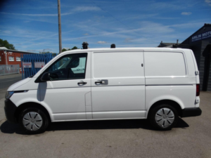 2024 Volkswagen Transporter 2.0 Tdi T30 Startline Fwd Swb Euro 6 (s/s) 5dr in White — image 5
