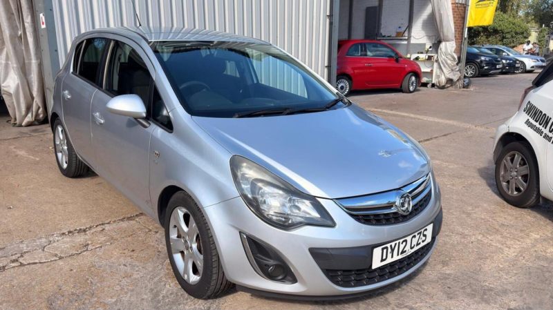 2012 Vauxhall Corsa 1.2 16v Sxi Euro 5 5dr (a/c) in Silver — image 1